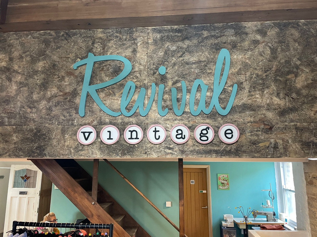 Revival Vintage Clothing-Huddersfield必去景点