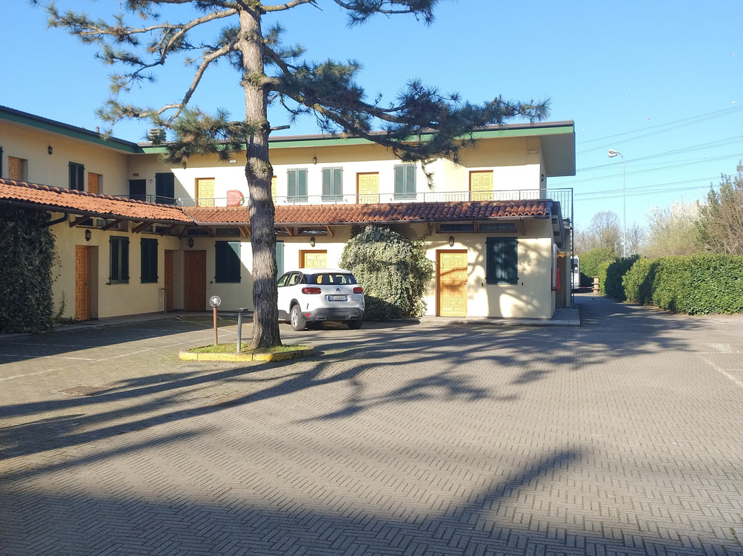 费埃拉洛酒店主图