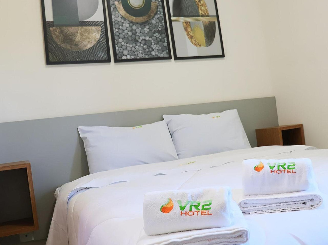 VR2 Hotel