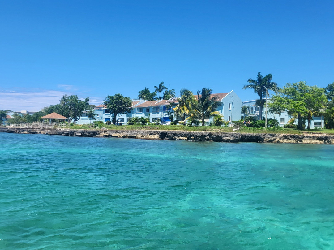 Booby Cay Island-内格里尔必去景点
