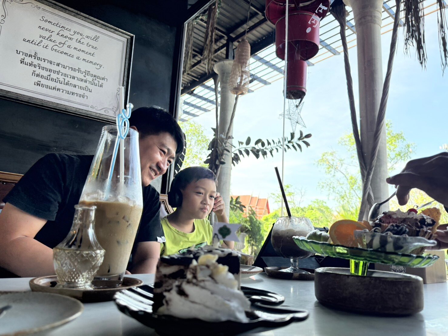 Chuchai Buri Sri Amphawa-官方