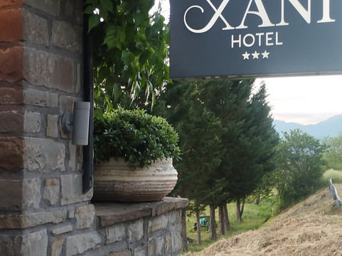 Pogoniani酒店住宿-Hotel To Hani