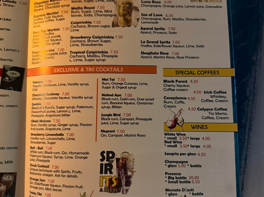 Red Tail Cocktail Bar-卡拉马其必去景点