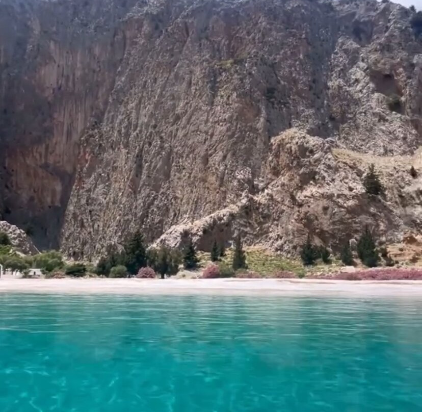 Alkyoni Rent A Boat Symi-Ano Symi必去景点