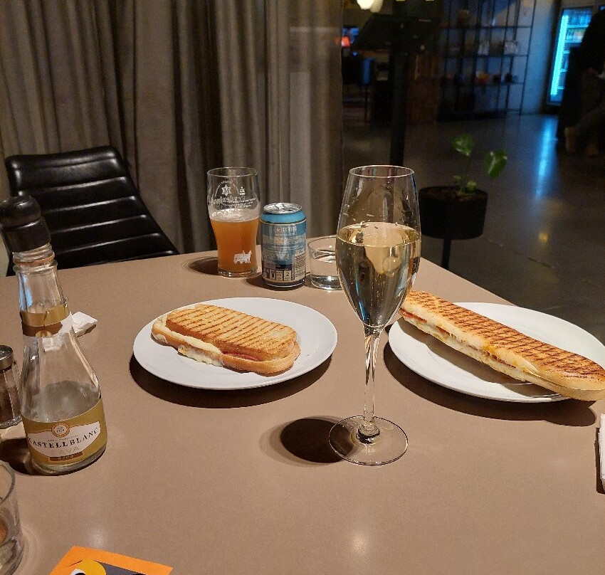 康福特茵酒店主图