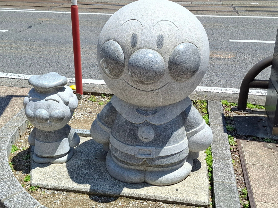 Ampan Man & Baikin Man Statue-高知市必去景点