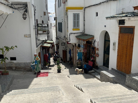 amranitours-丹吉尔必去景点