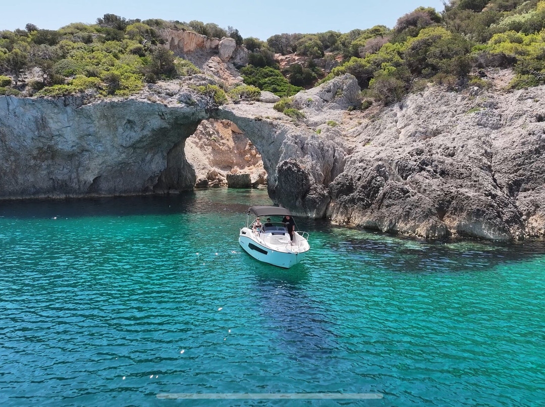 Lidoblue Boating Experiences-Kiato必去景点