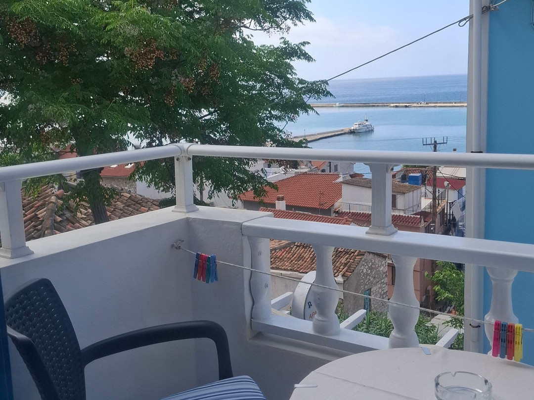 Remezzo Hotel & Studios主图