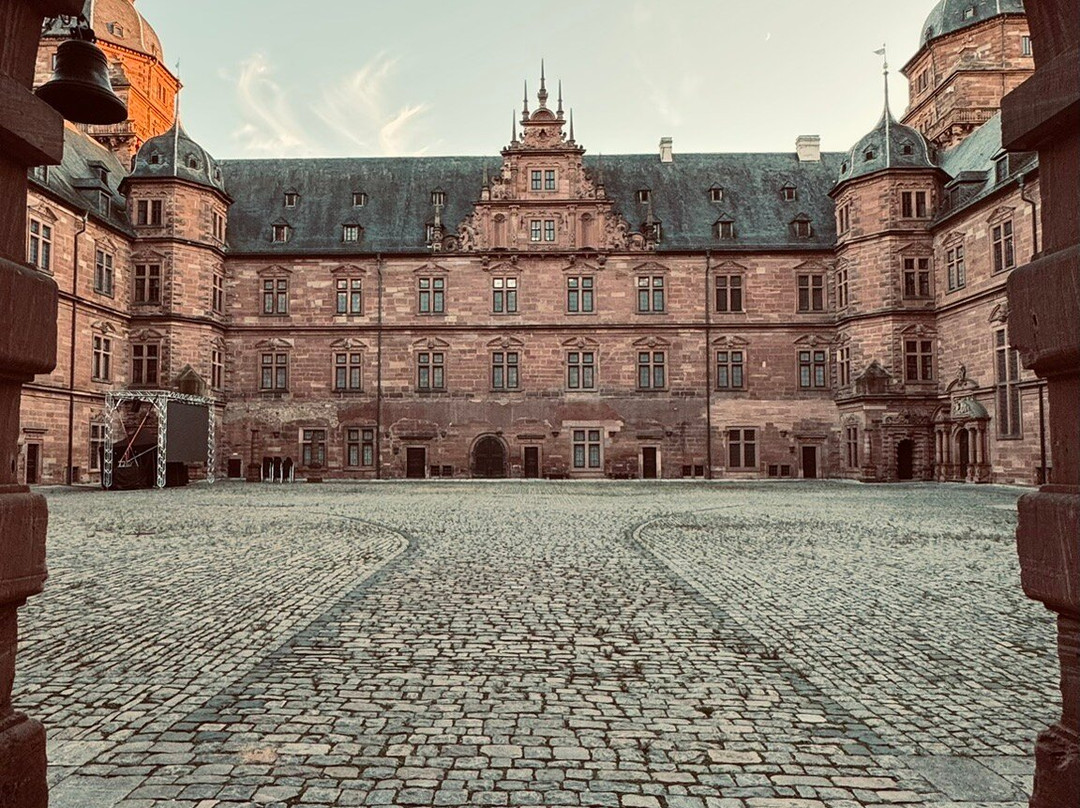 Schloss Johannisburg mit Schlossanlagen-阿沙芬堡必去景点