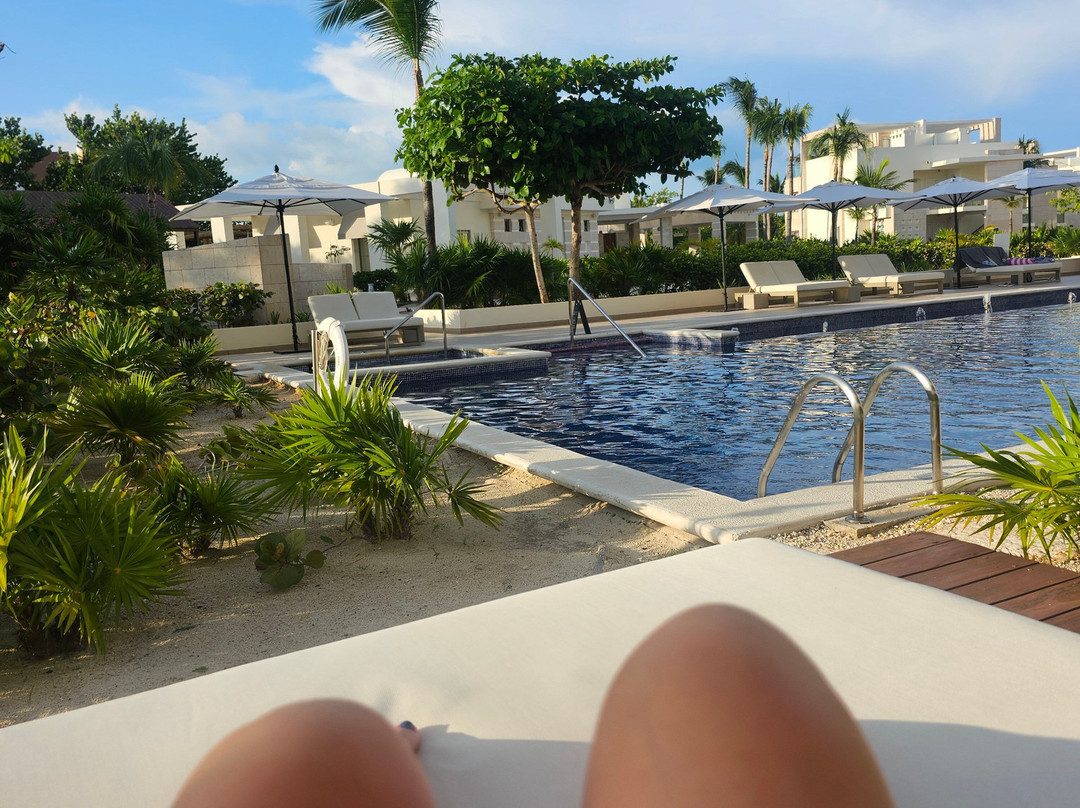 卓越集团女人海滩挚爱酒店-全包式主图