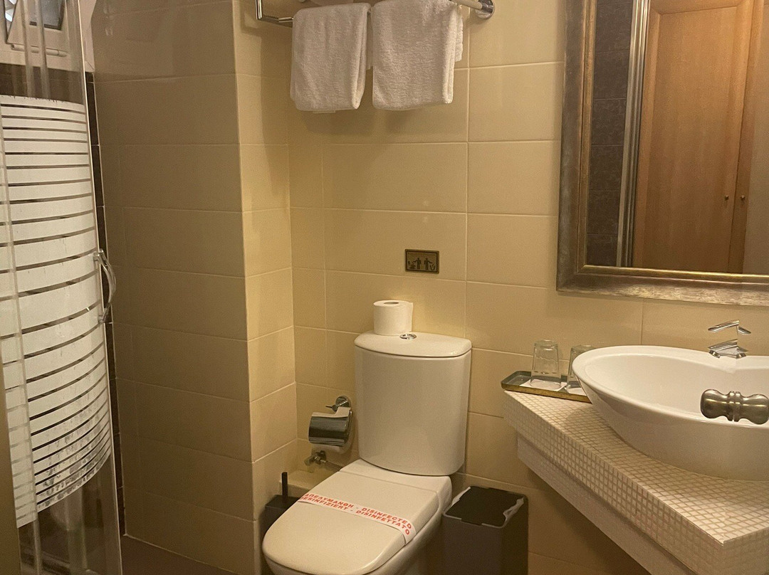 Karalis City Hotel主图