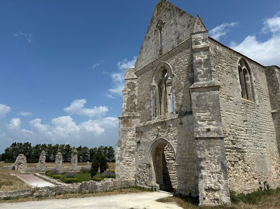 Abbaye des Chateliers-La Flotte必去景点