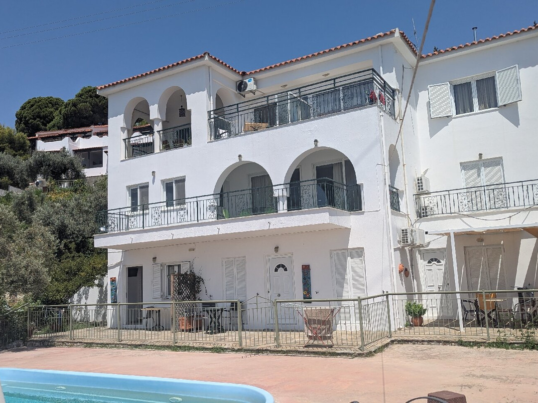 Areti Studios and Appartments主图