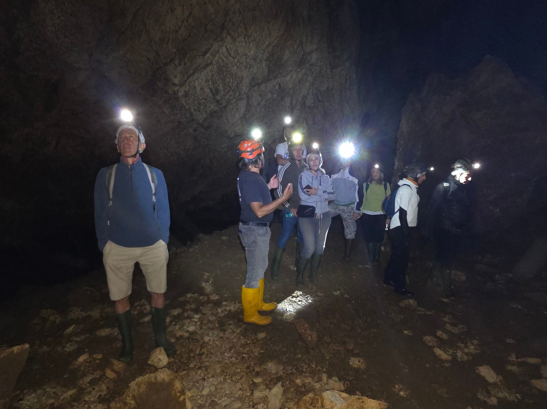 Grotte Dell'Arco-Bellegra必去景点