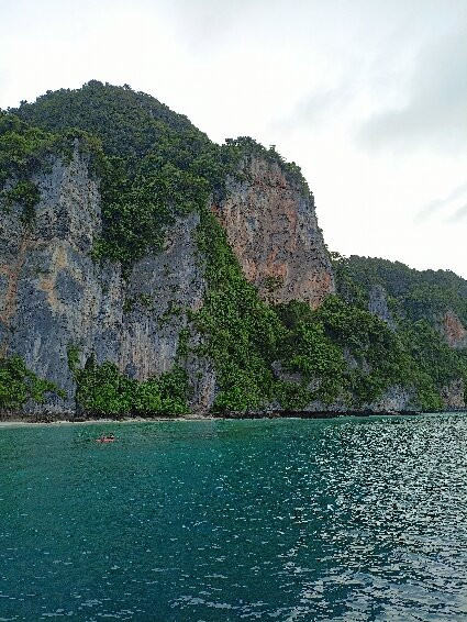 Phi Phi Pirate Boat-大皮皮岛必去景点