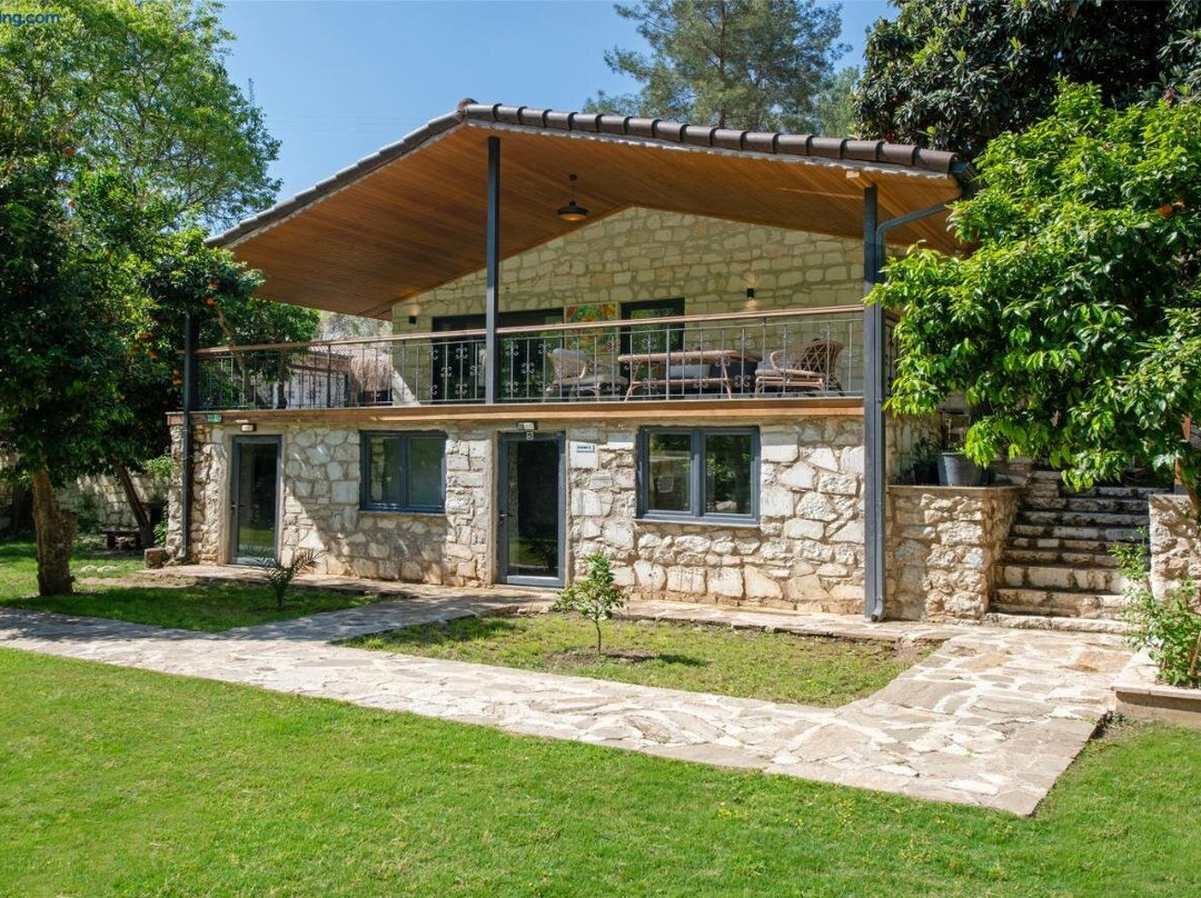 Yusalis Garden Hotel