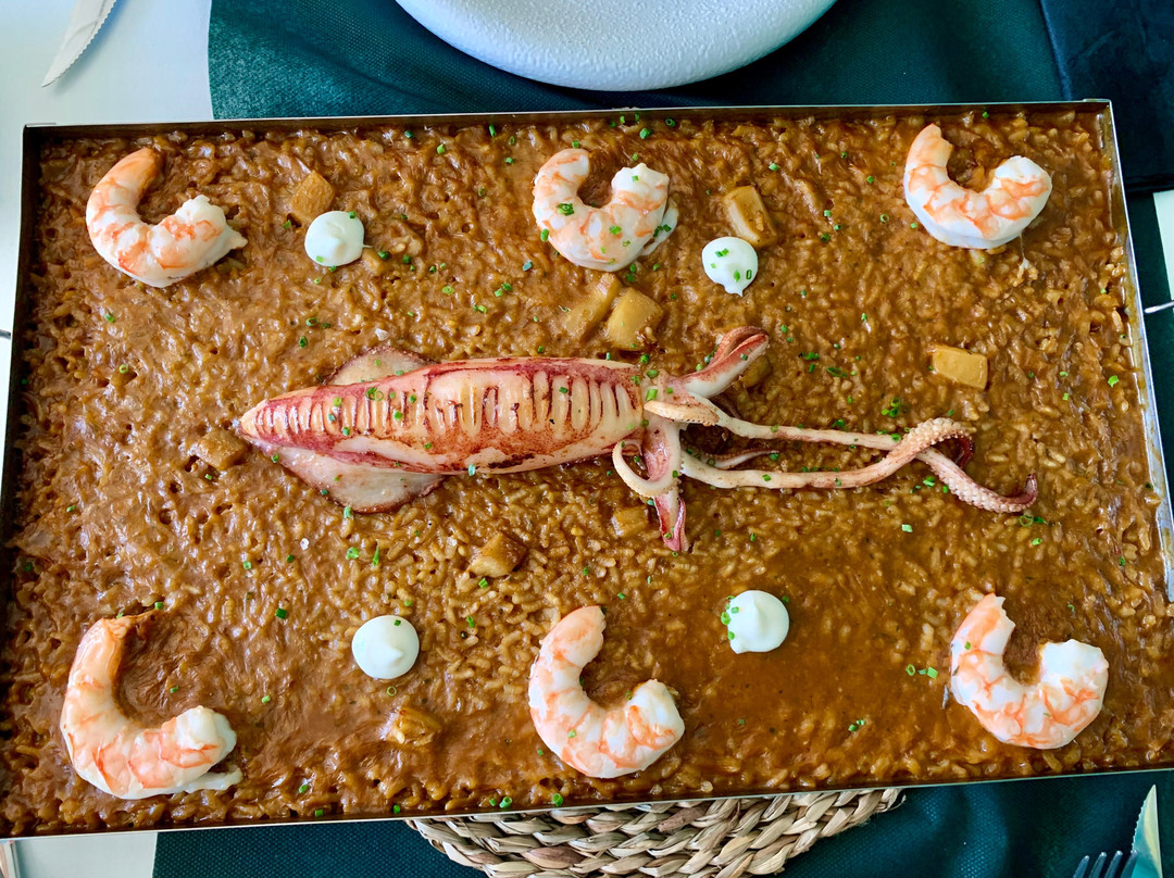 5 Sentidos Arroces y Tapas