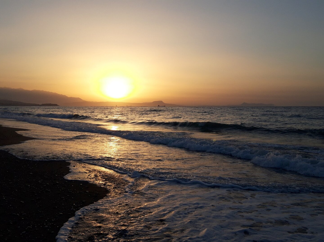 Adele Beach Hotel主图