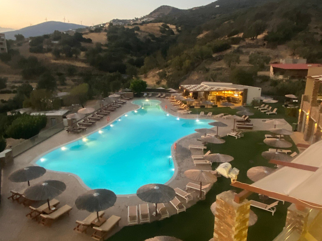 Evia Hotel & Suites主图