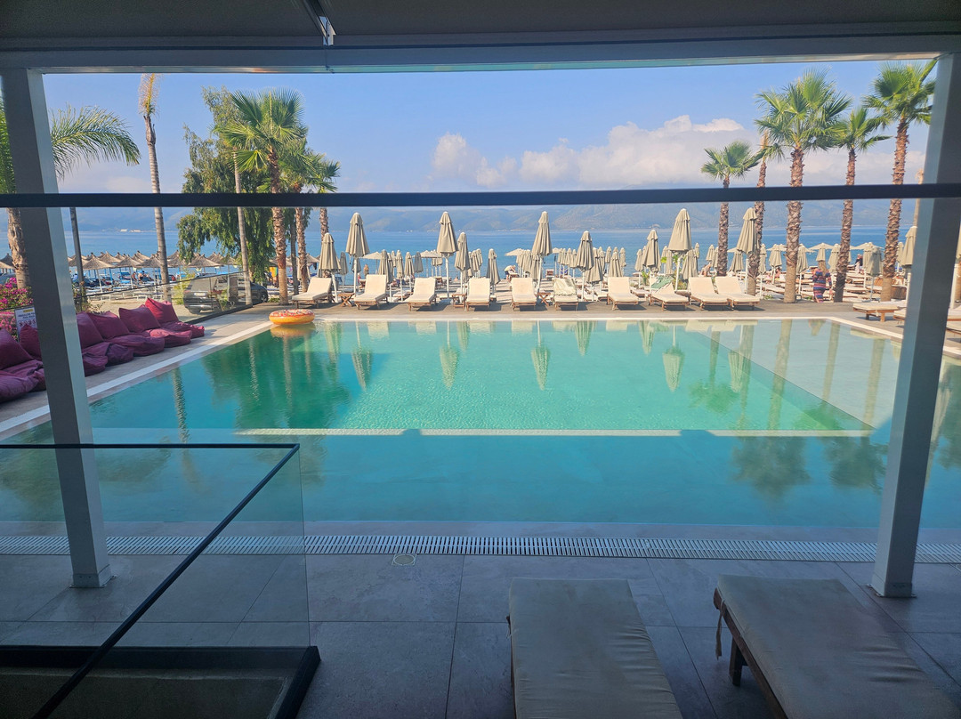 Morina Beach Hotel