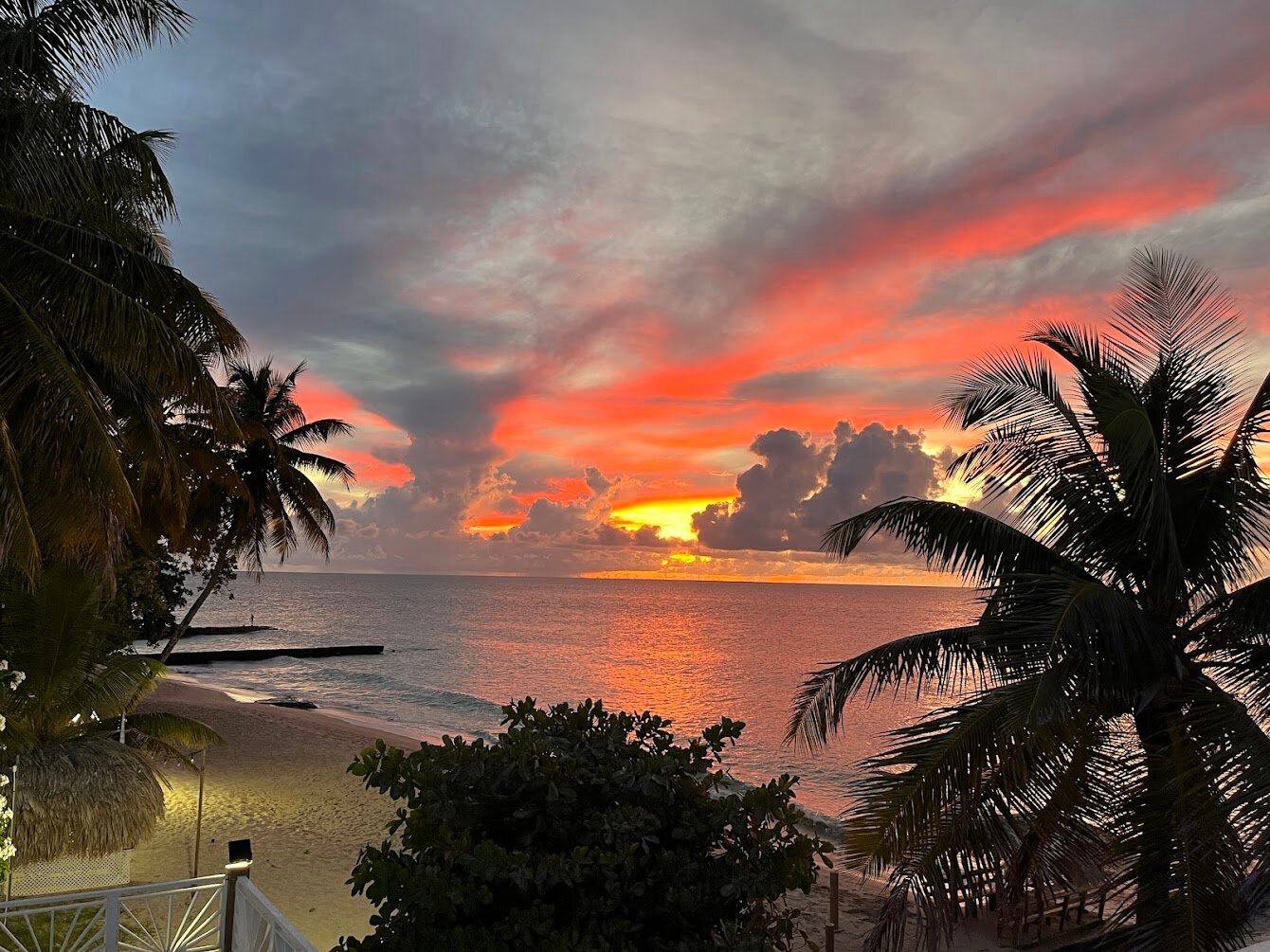 热带海滩酒店暨度假村-泳池