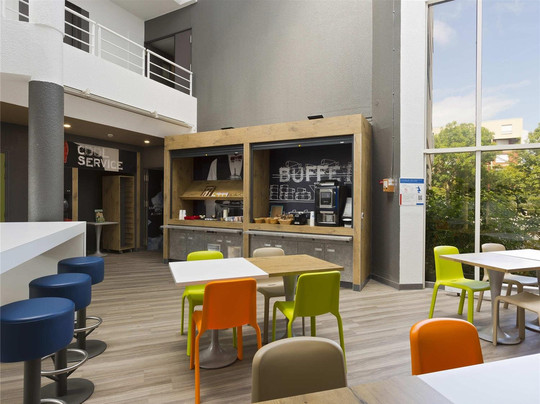 米斯特贝勒芒酒店