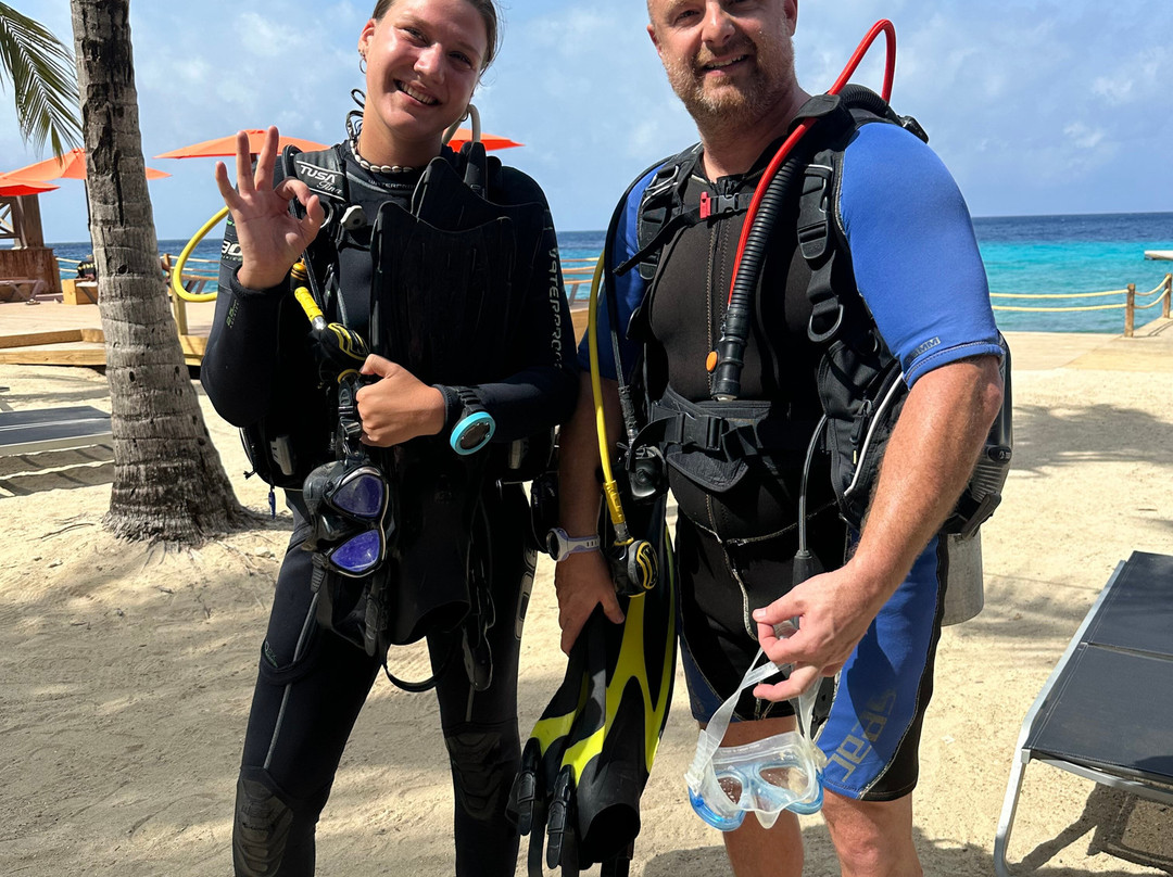 Dushi Diving-威廉斯塔德必去景点