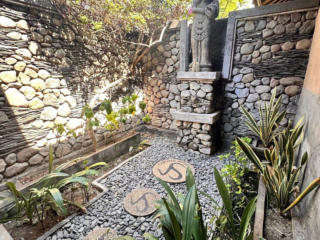 塔茹娜民宿主图