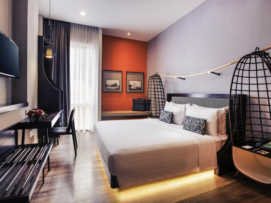 泗水美居酒店主图