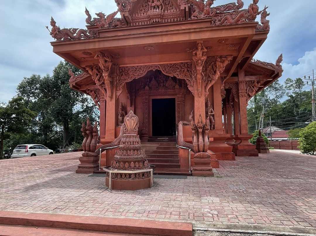 西拉努寺-苏梅岛必去景点