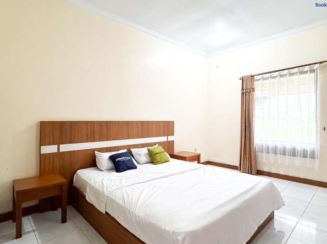 Urbanview Hotel Sabitha Kalijati Subang