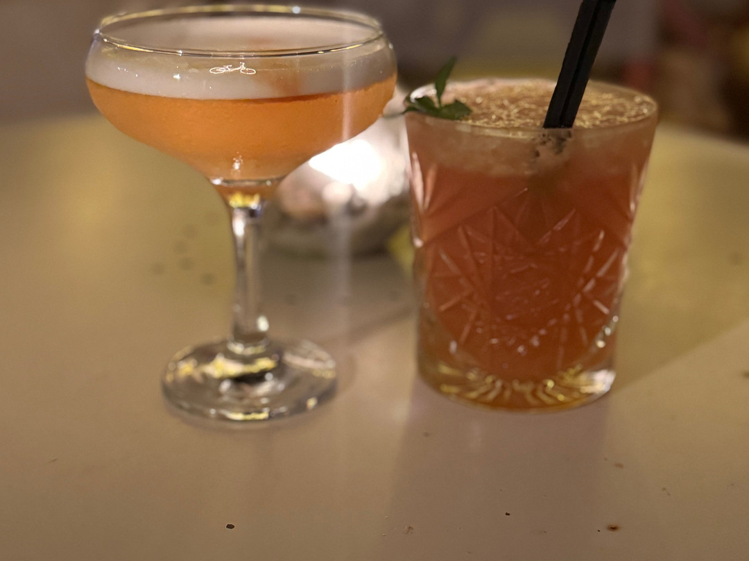 Black and White-Kavos必去景点