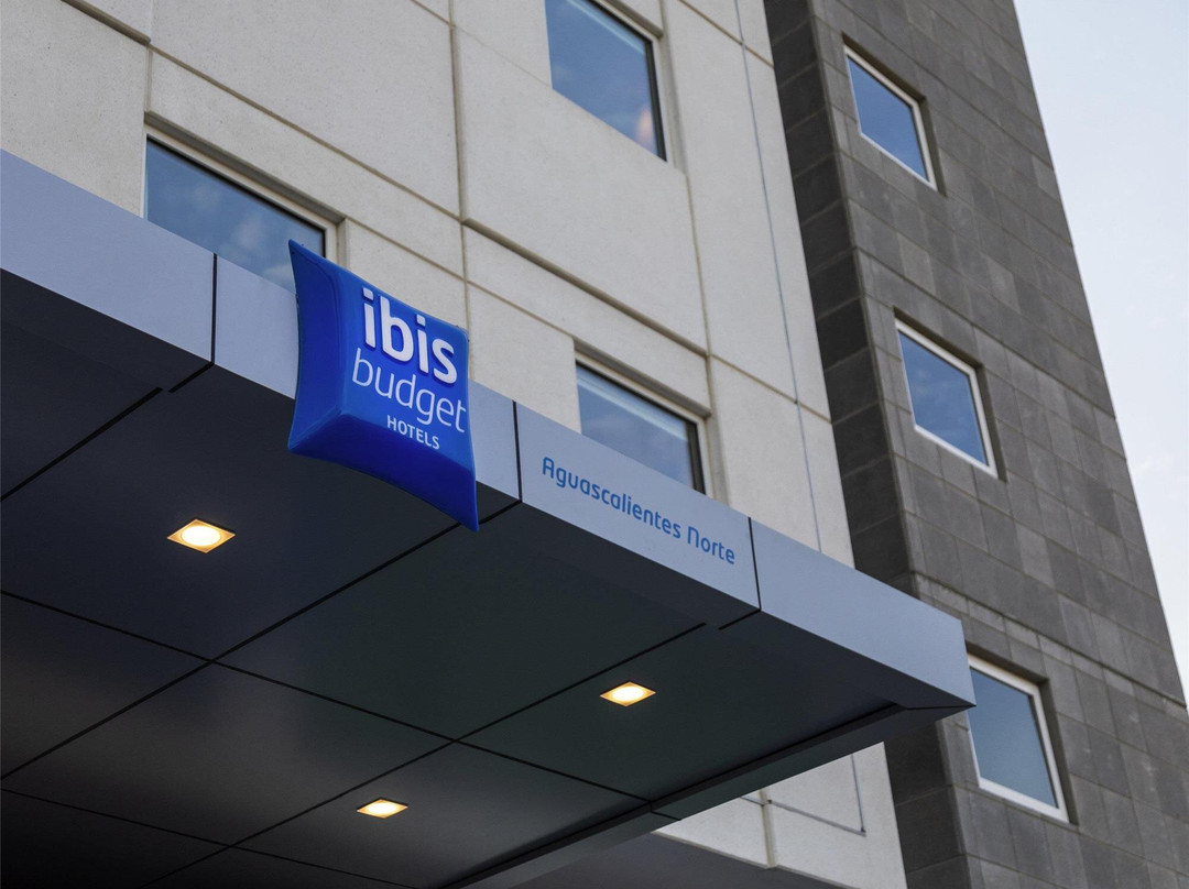 Loreto酒店住宿-宜必思快捷阿瓜斯卡连特斯