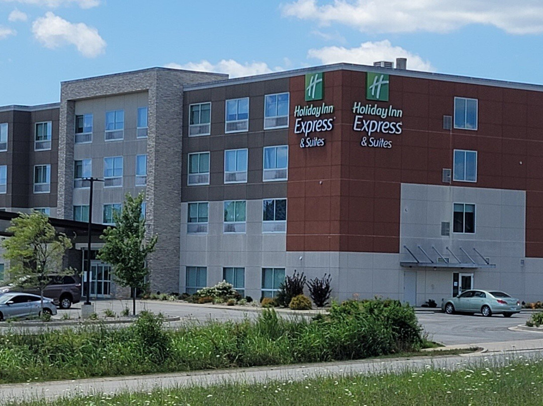Holiday Inn Express & Suites Bardstown主图