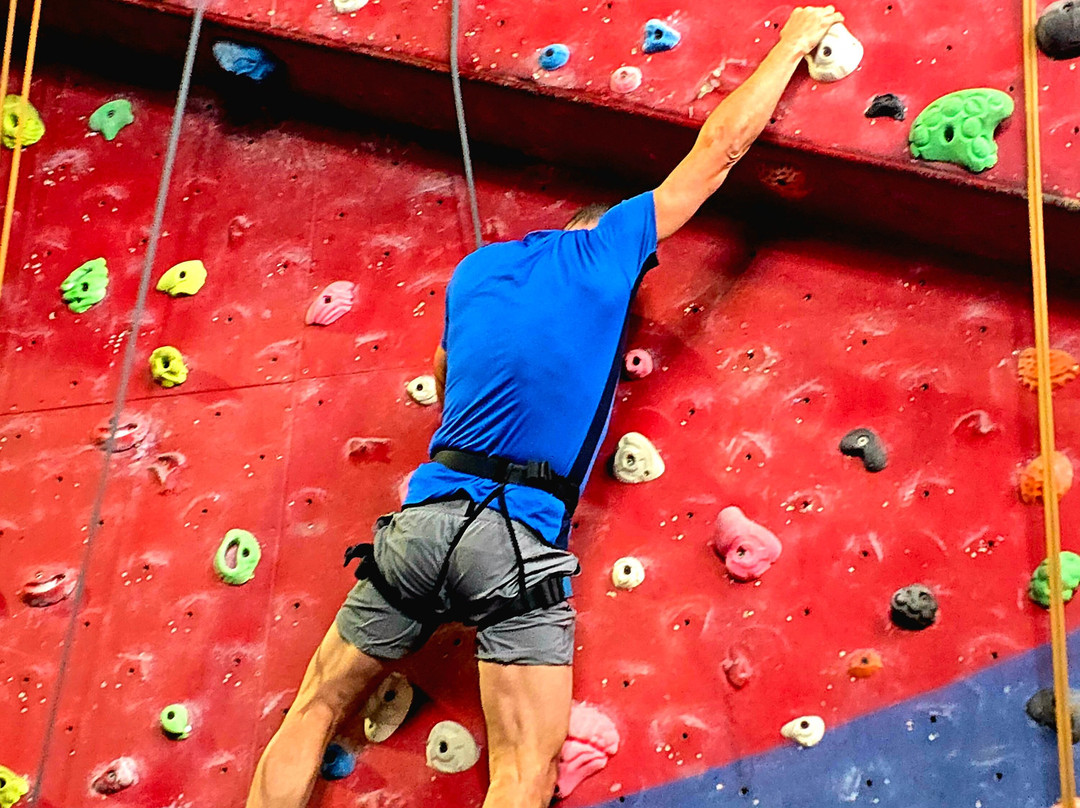 Awesome Walls Climbing Centre Stockport-斯托克波特必去景点