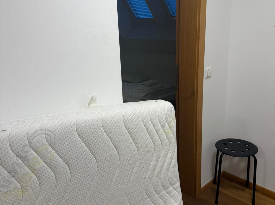 格斯罗文酒店主图