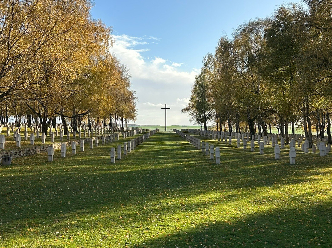 Deutscher Soldatenfriedhof Bourdon-Bourdon必去景点