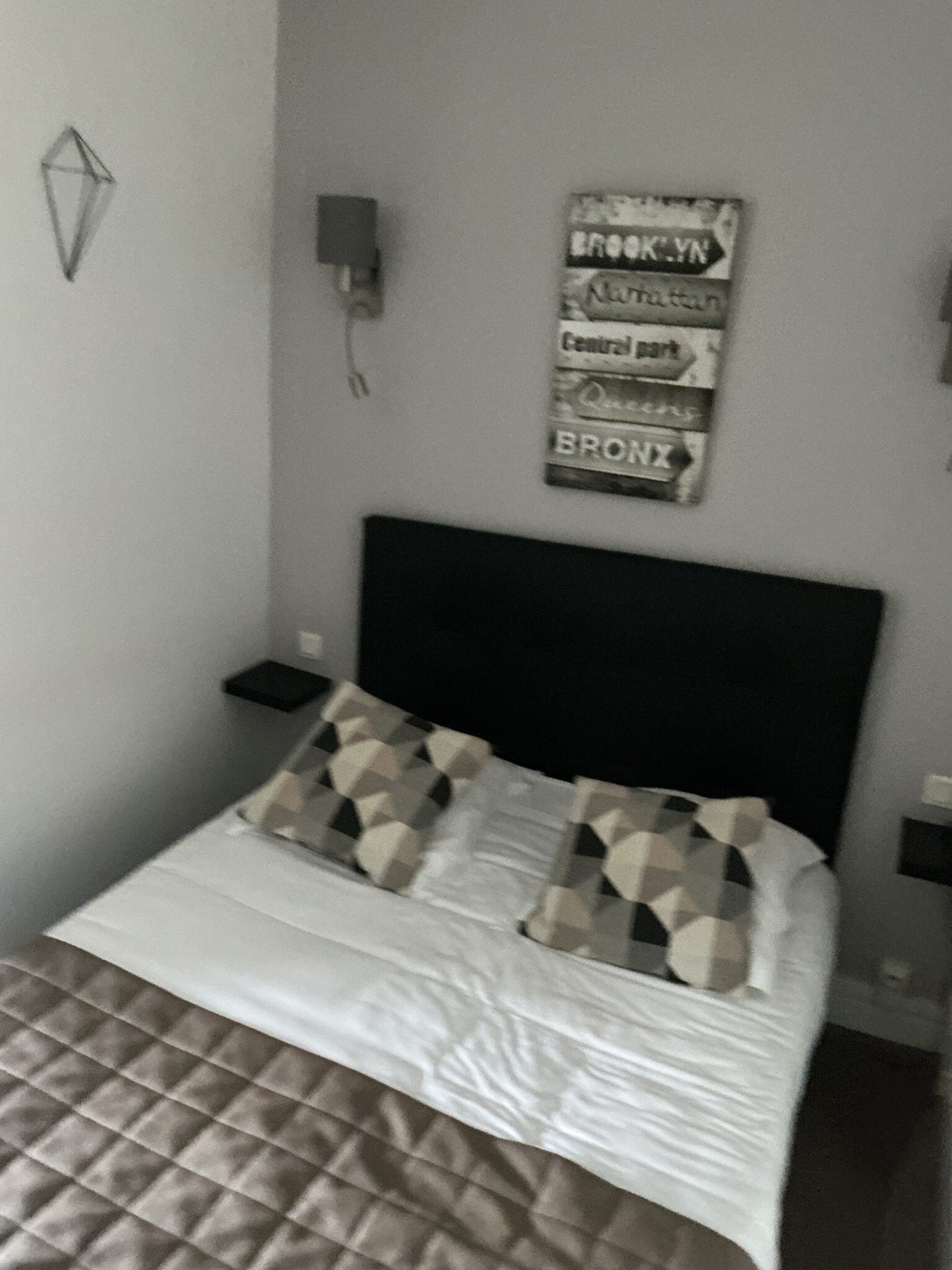 le saint yves-官方