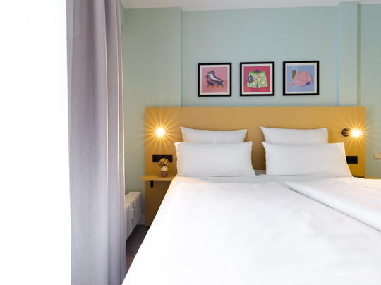 柏林克洛普里浪漫酒店主图