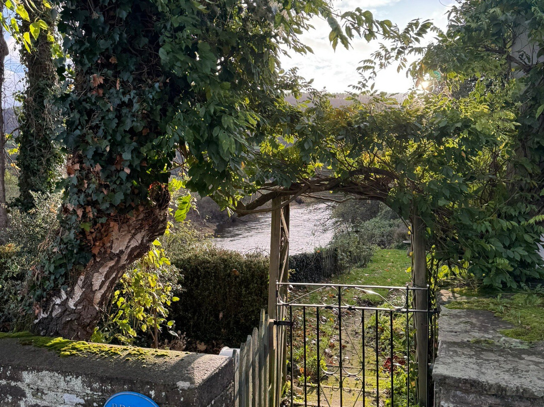 Newbridge on Usk主图