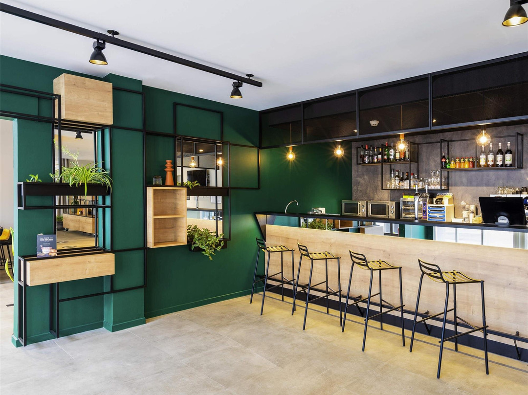 宜必思波城中心酒店主图