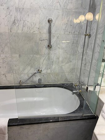 布拉格宫酒店主图