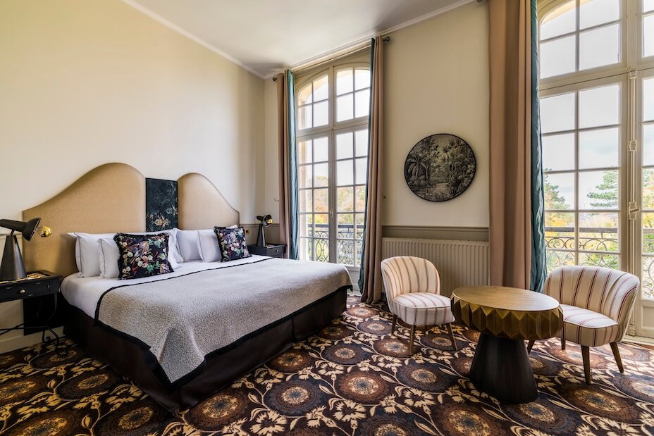 Château Jeanne & The Forest主图