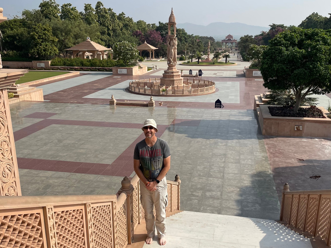 Nareli Jain Temple-阿杰梅尔必去景点