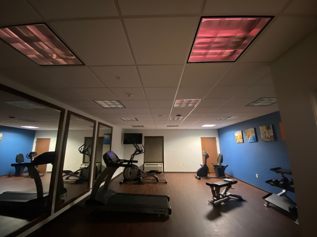 Comfort Inn & Suites主图