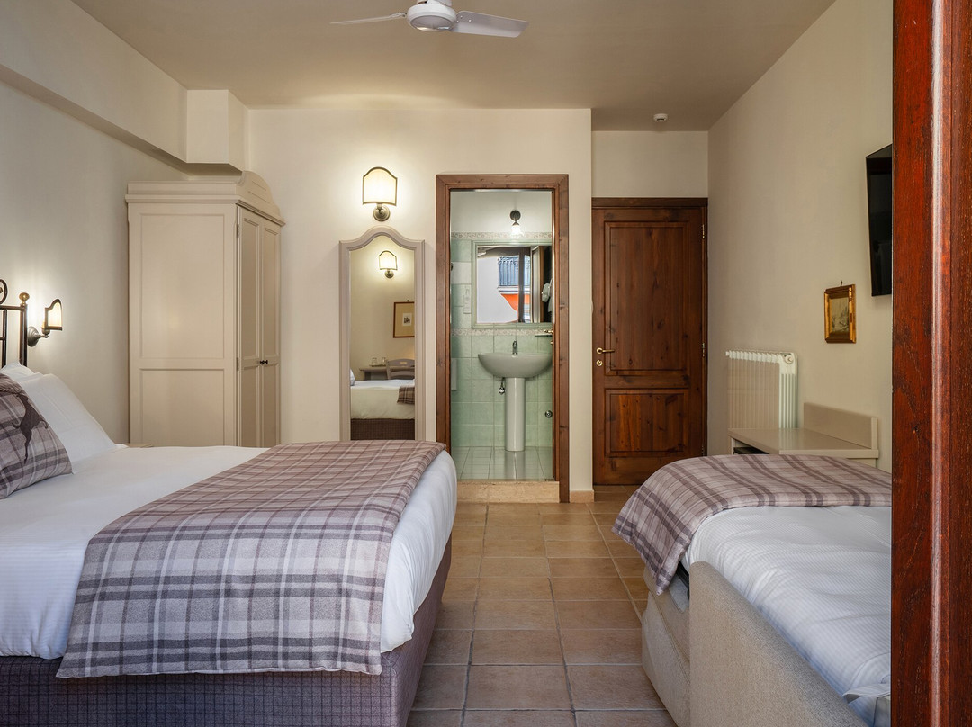 伊尔吉里欧早餐加住宿酒店主图