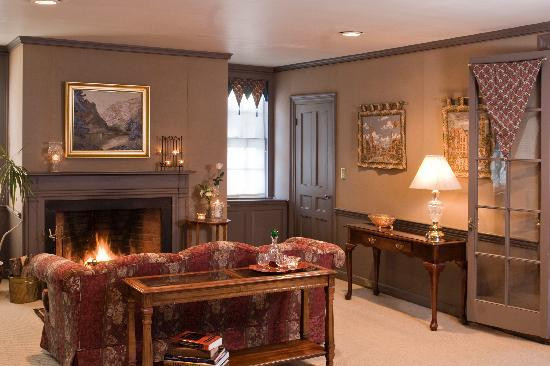 Clamber Hill Inn & Restaurant主图