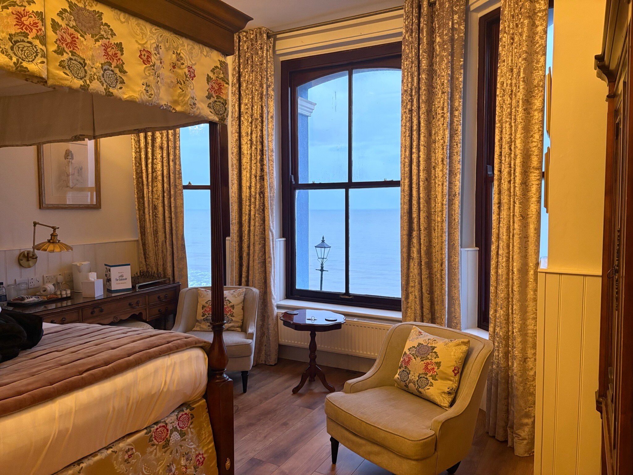 The Esplanade-官方