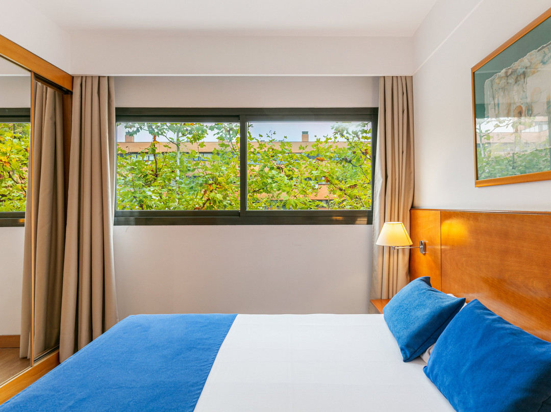 格洛贝勒斯雷耶斯酒店